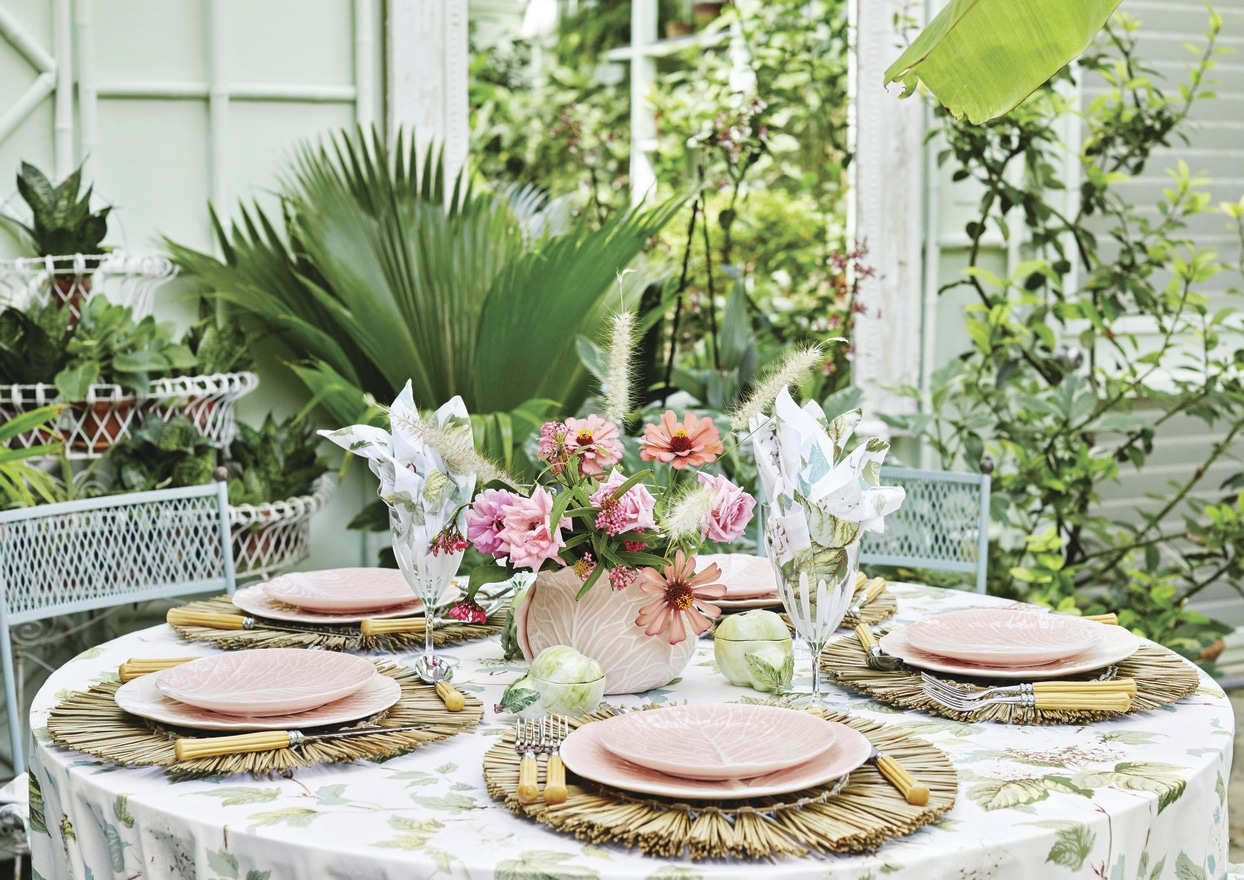 Of Course Tory Burch's Tabletop Collection Gives Us Major Summer Vibes