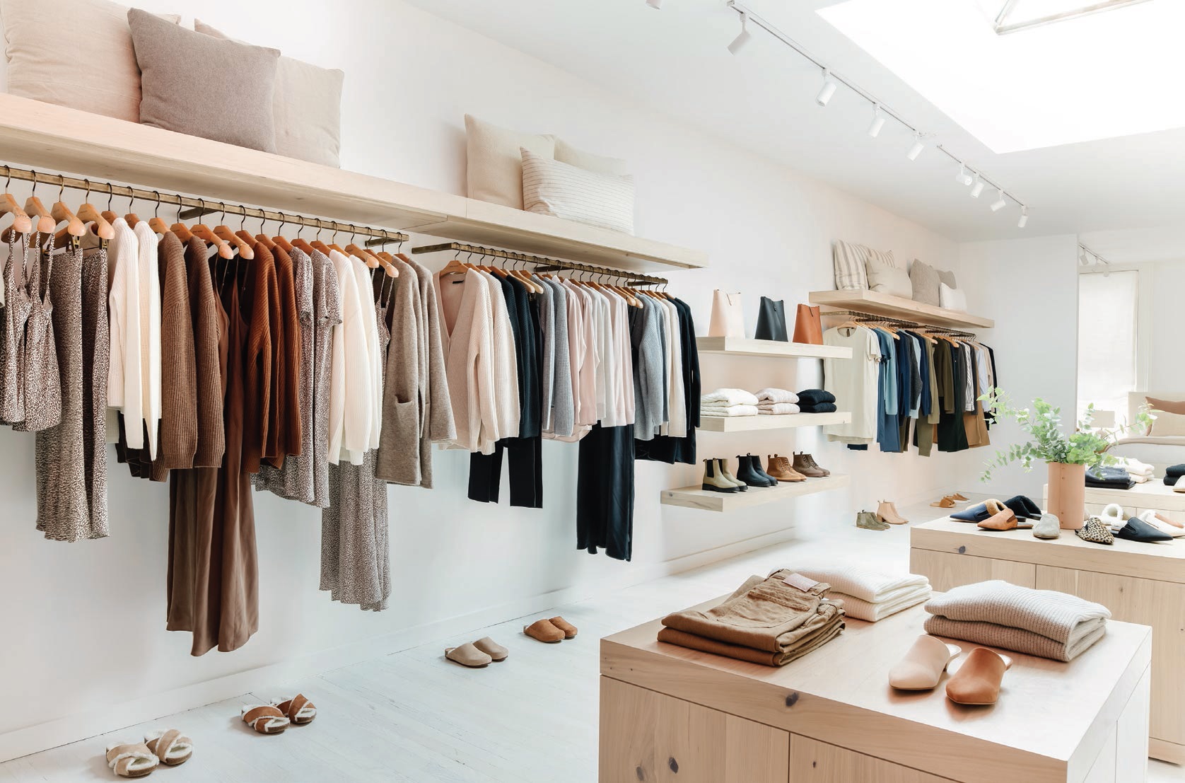 Jenni Kayne will be located in Buckhead Village and carry a mix of minimalistic home goods and apparel PHOTO COURTESY OF BRAND