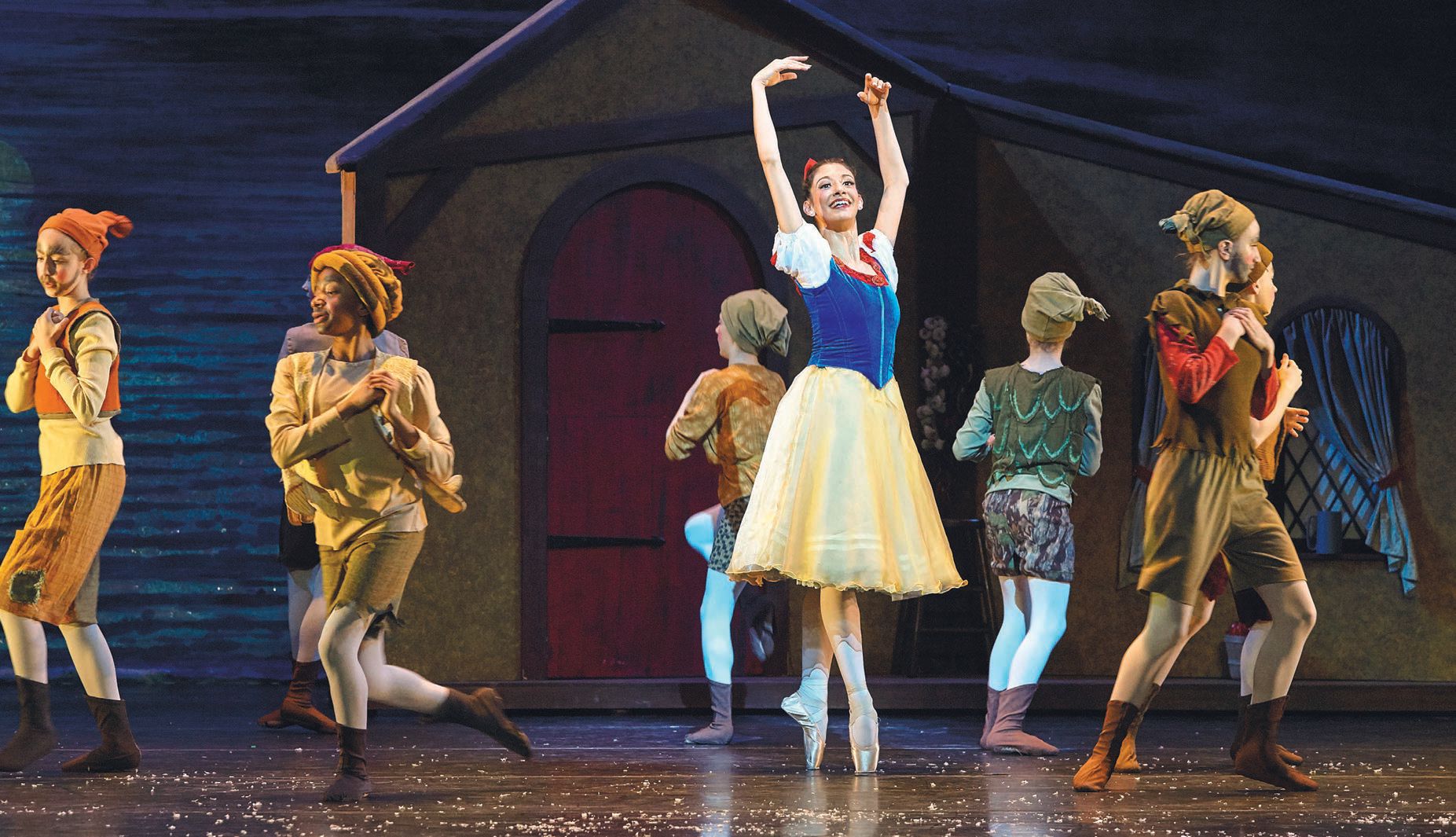 Atlanta Ballet 2’s Snow White performance runs perfectly at one hour, making it an ideal cultural outing for the kiddos. PHOTO BY KIM KENNEY